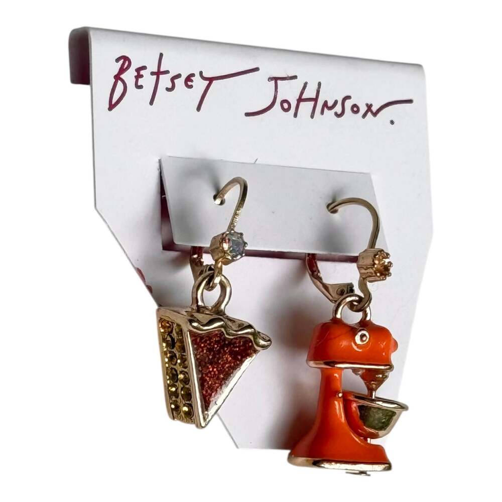 Betsey Johnson Thanksgiving Earrings Kitchen Mixer Pumpkin Pie Crystal Dangle